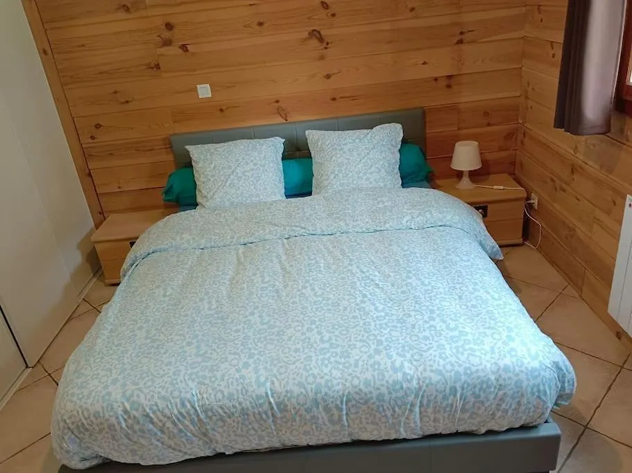 Holiday home Chalet 2 Chambres En Savoie Pour 1 A 4 Personnes Gerbaix